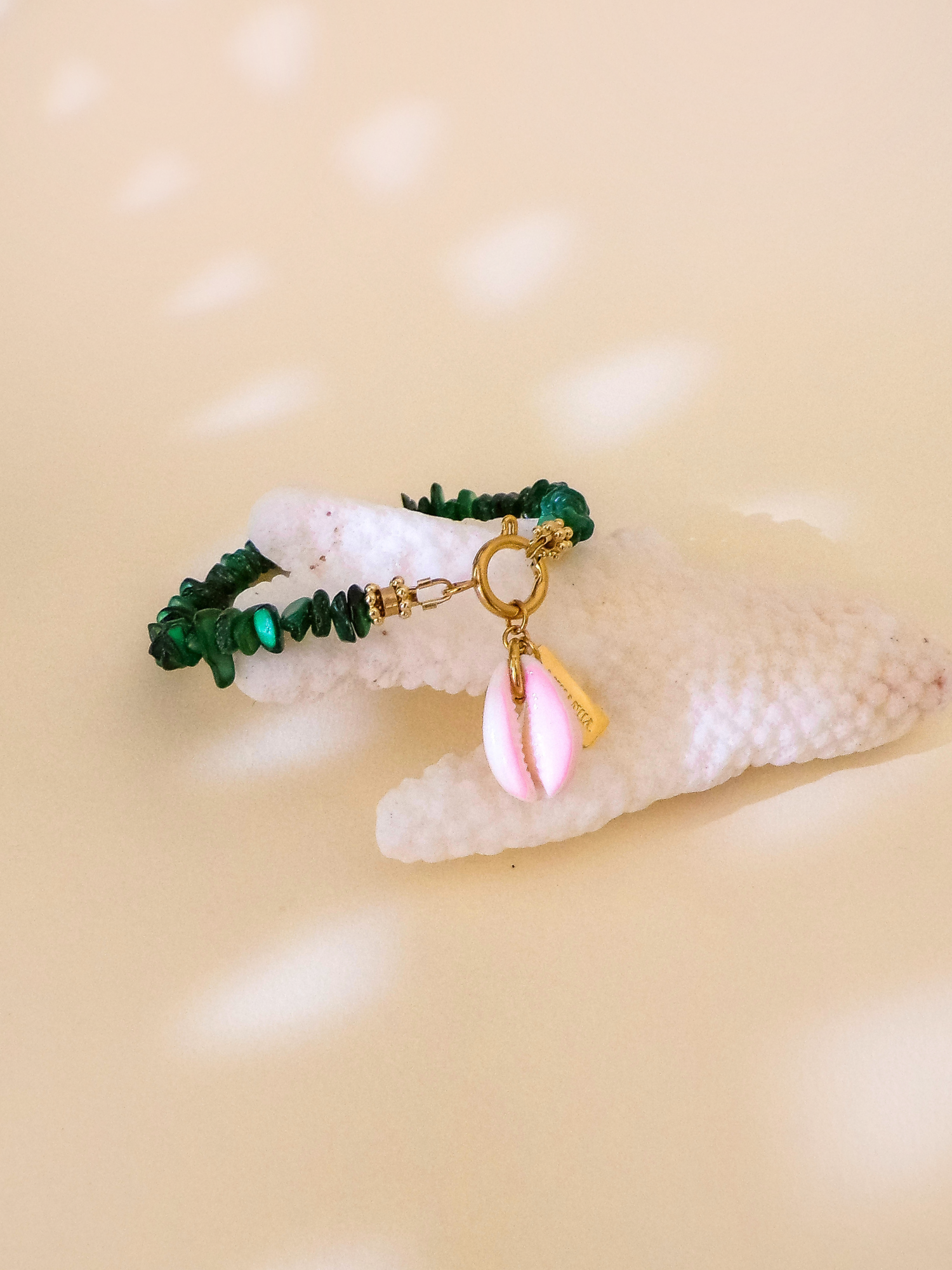 THE SINGLE CAURI BRACELET - ANUANUA Tahiti