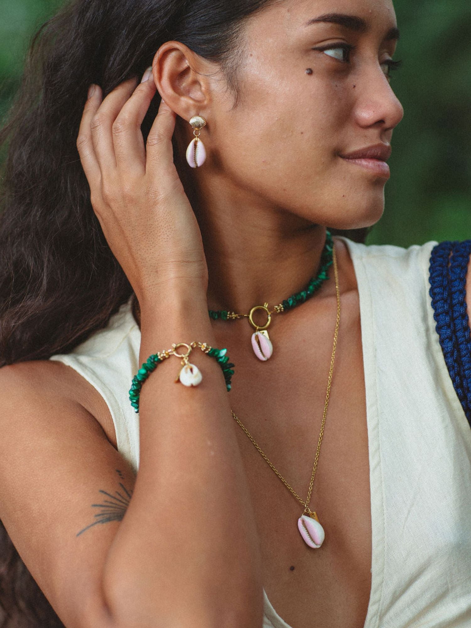THE SINGLE CAURI CHOKER - ANUANUA Tahiti